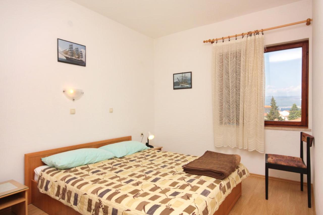 Double Room Vrbnik 5301B Extérieur photo